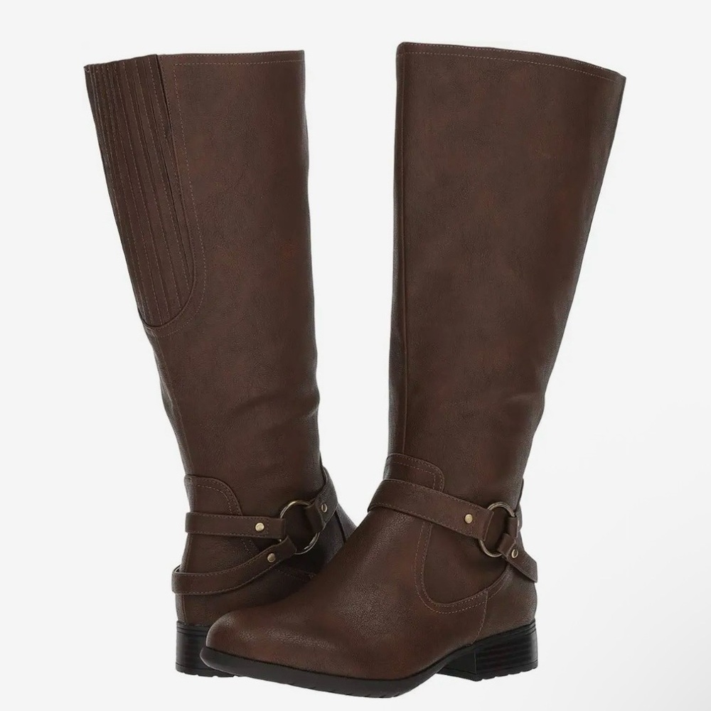 Tall boots. Riding boots. Brown boots.  Size 8.5 brown boots. 8.5M boots.